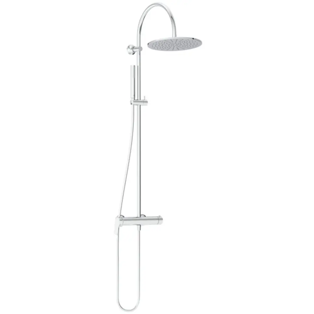 Duschsystem in Chromoptik mit wandmontiertem Brausearm und regenduschähnlichem Kopf, hergestellt von Ideal Standard.